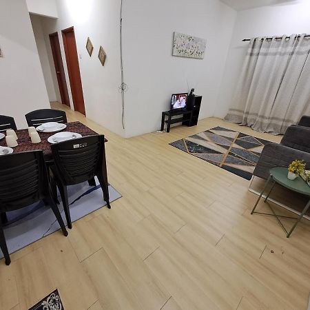 1201 Apartment Ladang Tok Pelam Tepipantaibatuburuk クアラ・トレンガヌ エクステリア 写真