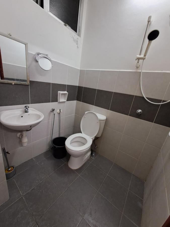 1201 Apartment Ladang Tok Pelam Tepipantaibatuburuk クアラ・トレンガヌ エクステリア 写真